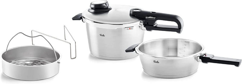 Fissler Vitavit Premium/Schnellkochtopf-Set. 4-teilig (4.5l - Ø 22 cm & Schnellbratpfanne 2.5l - Ø 22 cm) inkl. Metall-Deckel. Einsatz - Made in Germany. Induktion